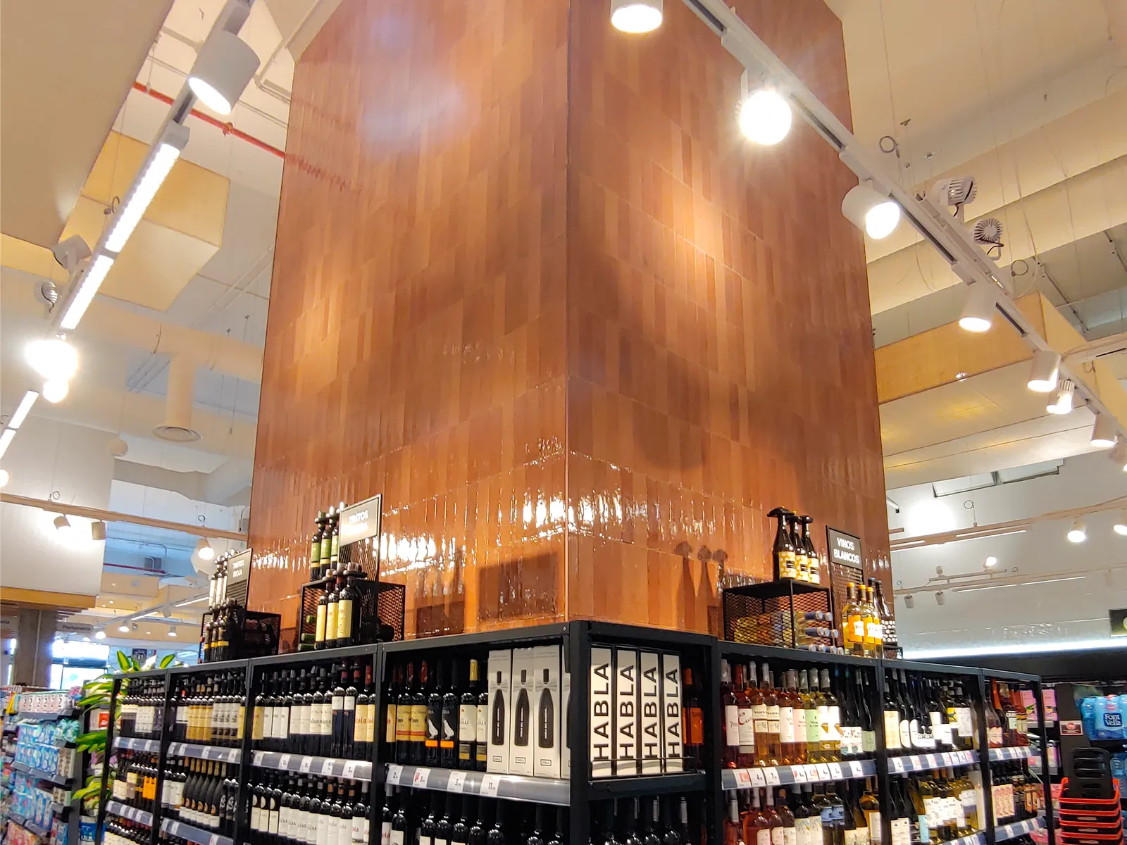 Consejos para iluminar correctamente un supermercado y mejorar la experiencia del cliente