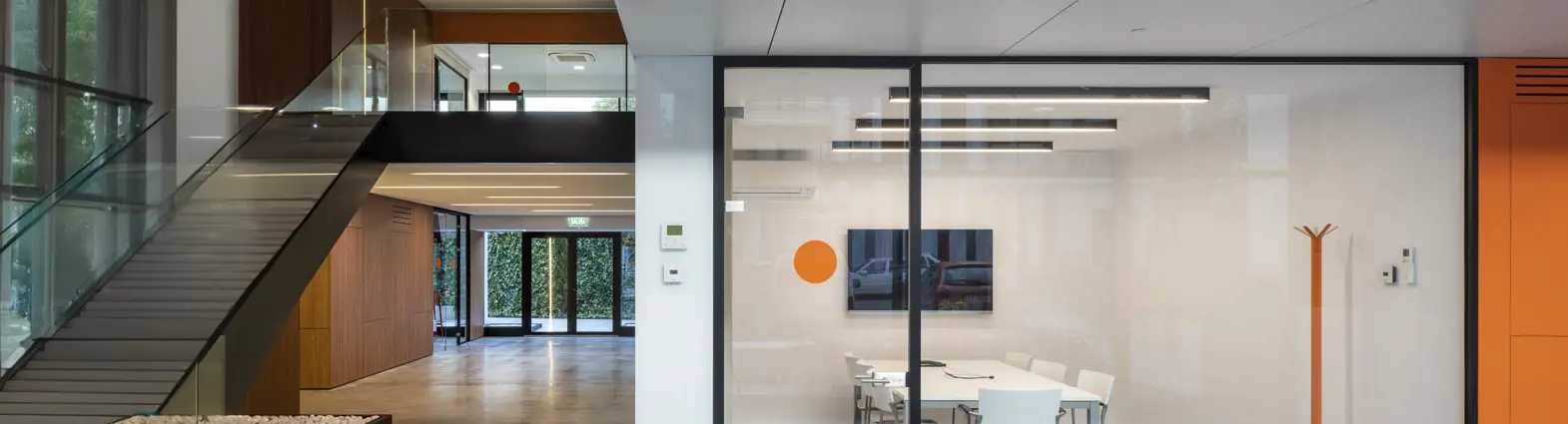 Slider 1 - Лінійні системи / Профильні системи - Celux Iluminación