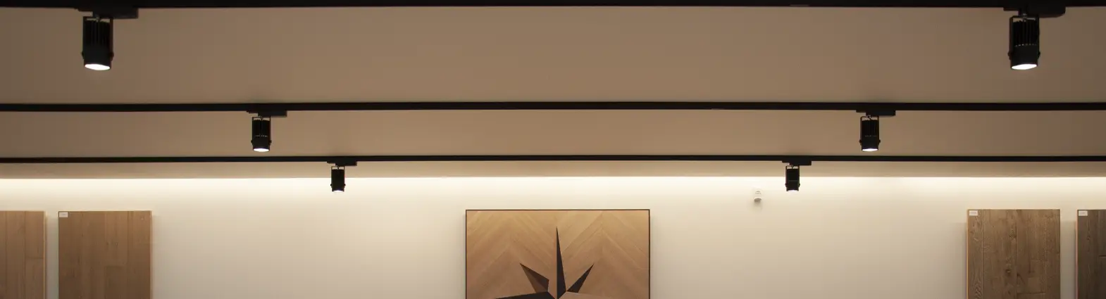 Slider 1 - Трекові прожектори - Celux Iluminación